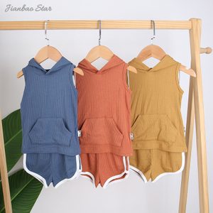 Venda superior de alta qualidade confortável 100% algodão verão casual sem mangas com chapéu e bolso terno conjunto unisex roupas bebê