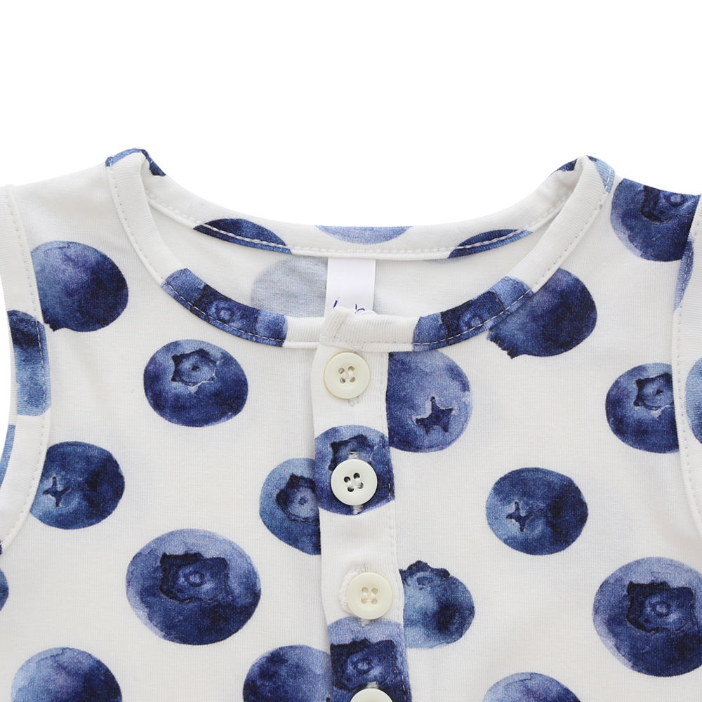 Vestido de verão doce e adorável para bebês meninas com design estampado OEM sem mangas vestido infantil multicolorido estilo floral