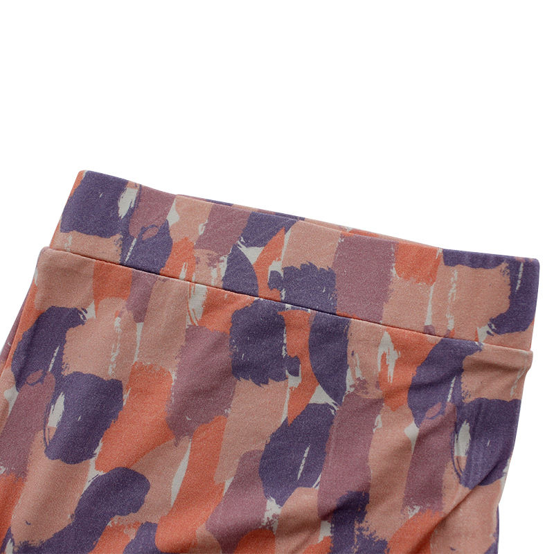 O short das meninas do bebê do verão 0-2 anos de tamanho com textura macia e confortável do estilo do plissado OEM imprimiu testes padrões