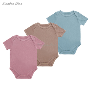 Roupas de bebê atacado verão macacão de bambu elastano algodão cor sólida recém-nascido manga curta macacão de bebê