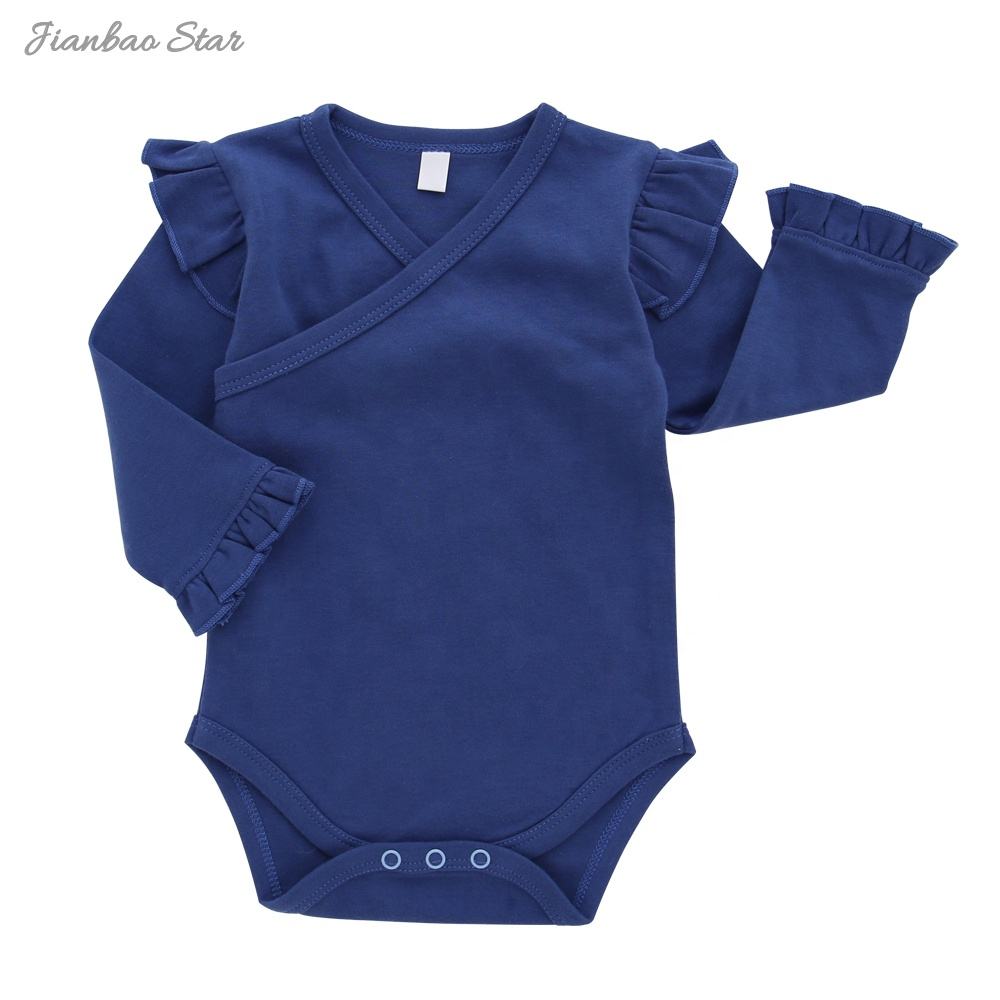 Boutique design de inverno estilo babado com botão de pressão 100% algodão recém-nascido bebê menina macacão conjunto macacão