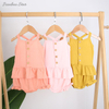 Conjunto de roupas de verão para meninas, novo e quente, com alça de ombro, tops e lindos shorts com babados, roupas de bebê de malha de bambu