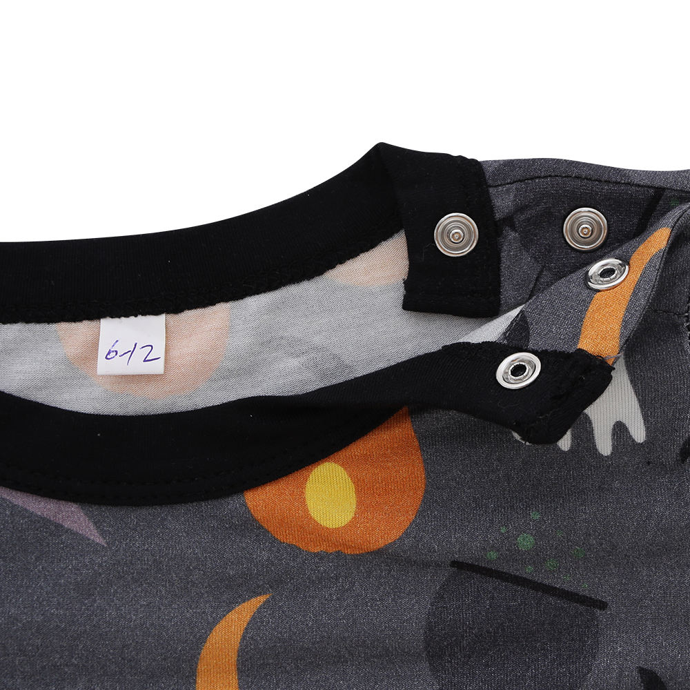 Recém chegados venda quente personalizado atacado moda 100% algodão halloween botões padrão de malha manga curta macacão do bebê