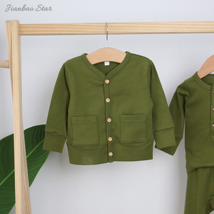 Recém-chegados casual atacado personalizado de alta qualidade estilo inverno mangas compridas botões roupas de bebê macacão de bebê