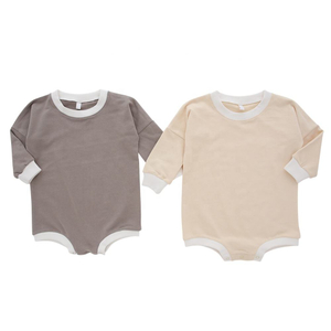 Direto da fábrica 95% bambu 5% elastano macacão de bebê manga longa com botão de pressão design cor sólida estilo roupas de bebê