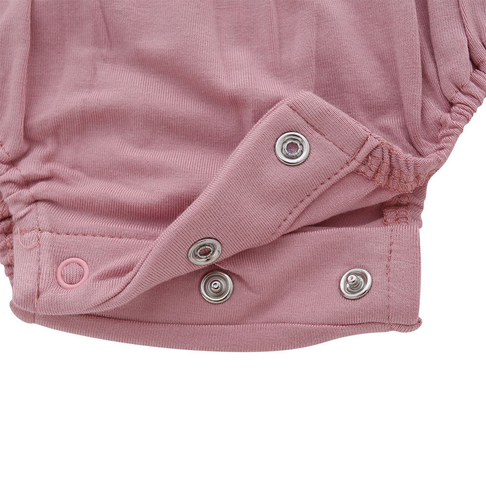 Venda superior 100% algodão atacado confortável de alta qualidade babados manga comprida botões recém-nascidos macacão roupas