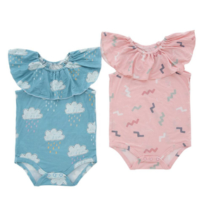Adorável design plissado manga bebê macacão de algodão de bambu material de malha confortável roupas de bebê unisex verão roupas de bebê