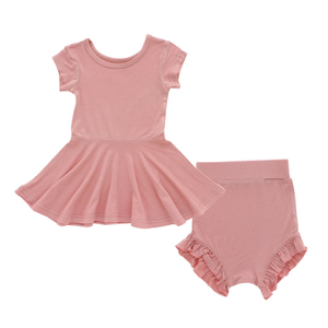 Vestido de bebê estilo clássico atacado personalizar verão manga curta conjunto macacão de bebê adorável OEM roupas de bebê recém-nascido com roupa íntima