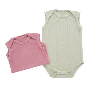 Macacão de bebê unissex de malha de bambu, popular, sem mangas, verão, gola envelope, roupas de bebê, design de botão de abertura, macacão de bebê